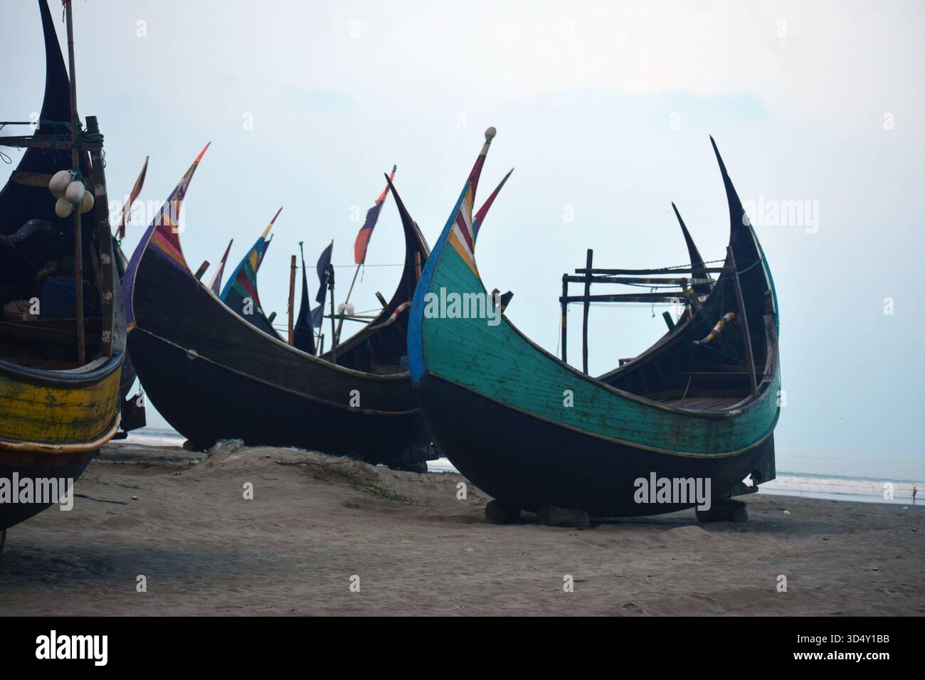 Moon Boat nel Cox's Bazar - l'iconica bellezza della Baia del Bengala Foto Stock
