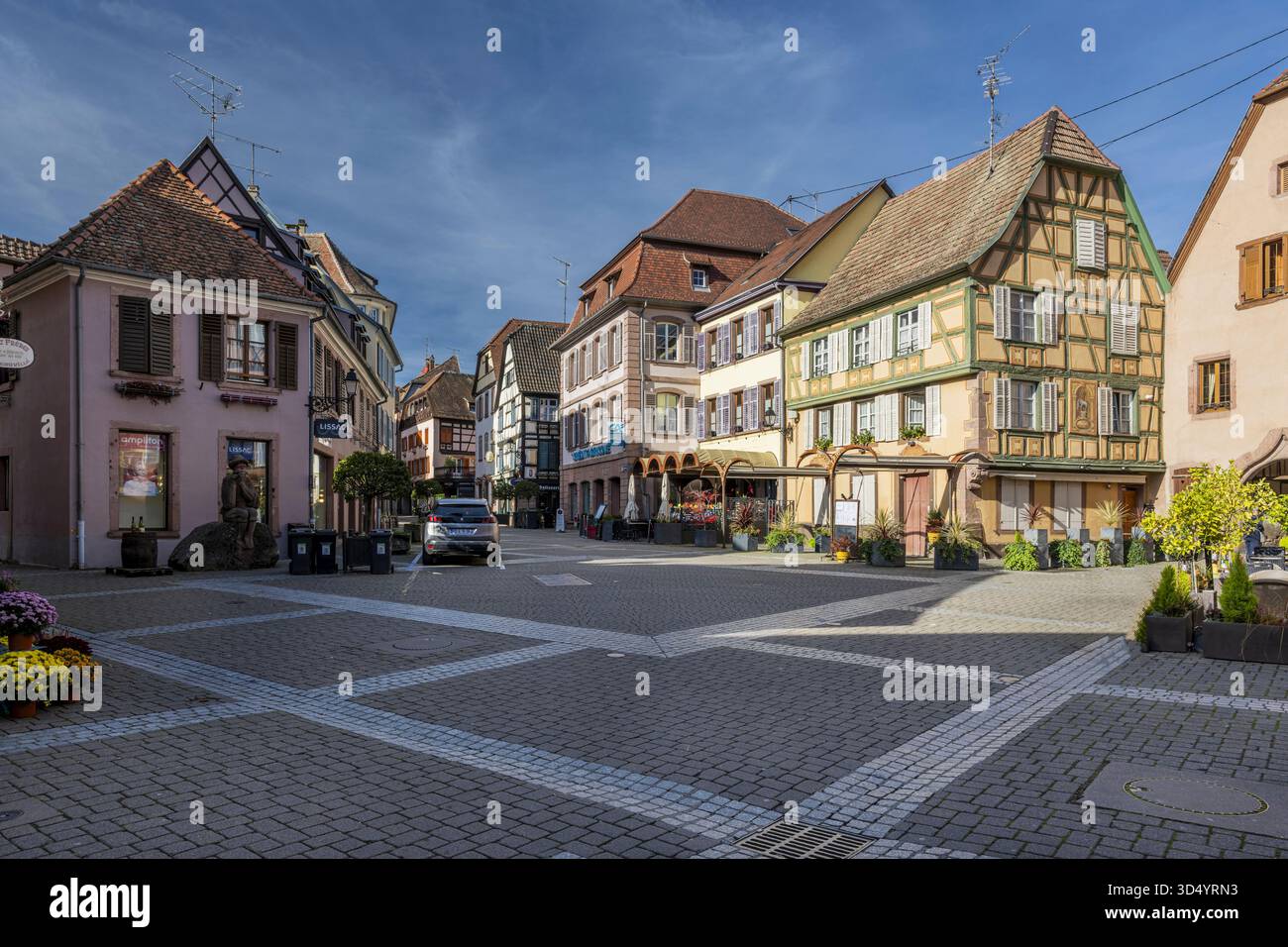 La Grand Rue, Ribeauville, Haut-Rhin, Grand Est, Francia Foto Stock