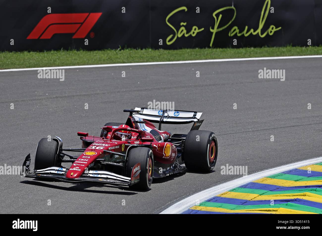 San Paolo, Brasile. 7 novembre 2025. Charles Leclerc (MON) Scuderia Ferrari SF-25 durante le prove libere del Gran Premio di F1 del Brasile all'autodromo Jose Carlos Pace il 7 novembre 2025 a San Paolo, Brasile. Foto: Heuler Andrey/DiaEsportivo/Alamy Live News crediti: DiaEsportivo/Alamy Live News Foto Stock