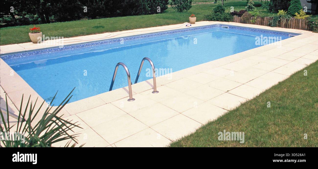 Piscina Issoire, Alvernia-Rodano-Alpi, Francia Foto Stock