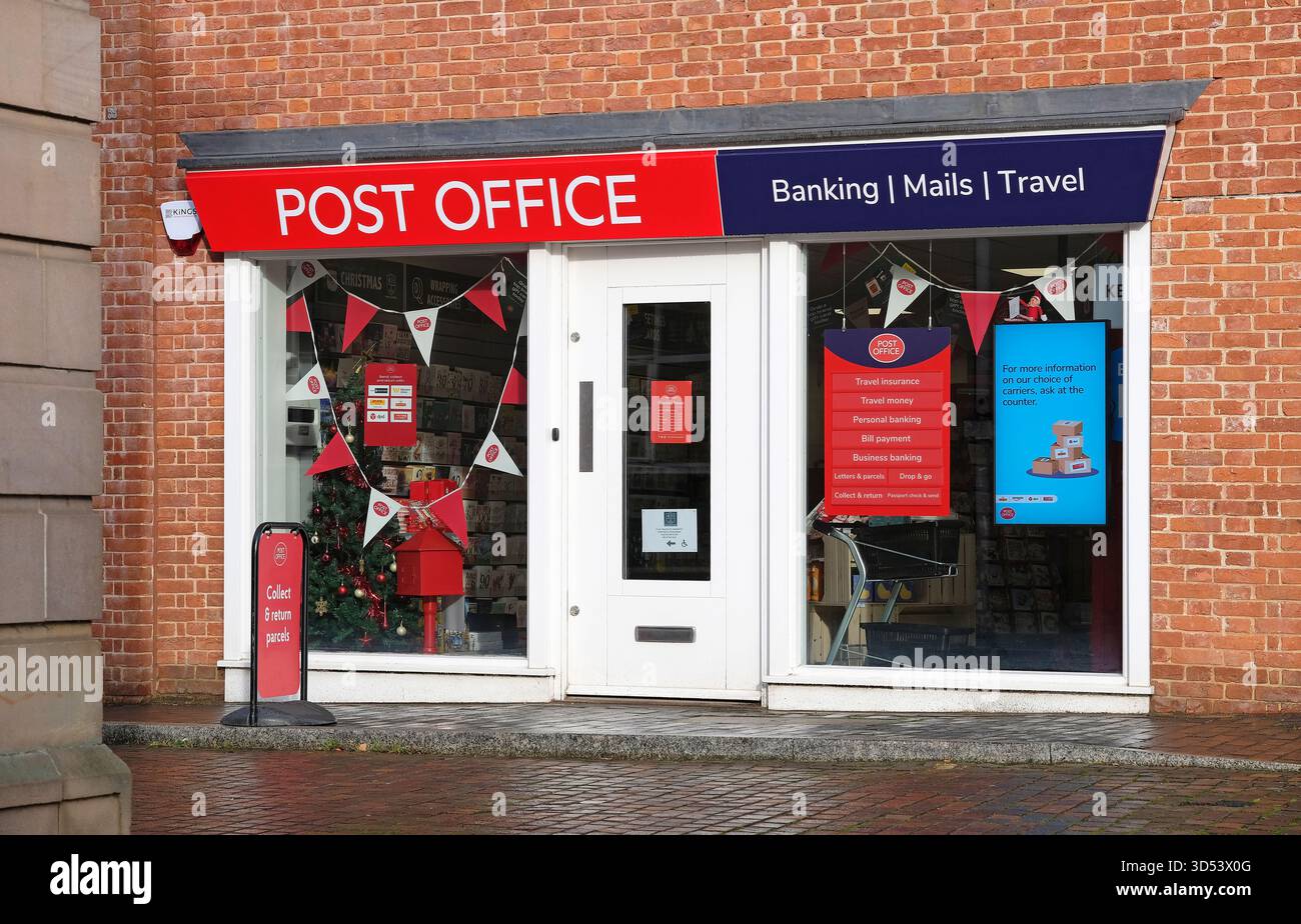 esterno della filiale postale di fakenham, norfolk settentrionale, inghilterra Foto Stock