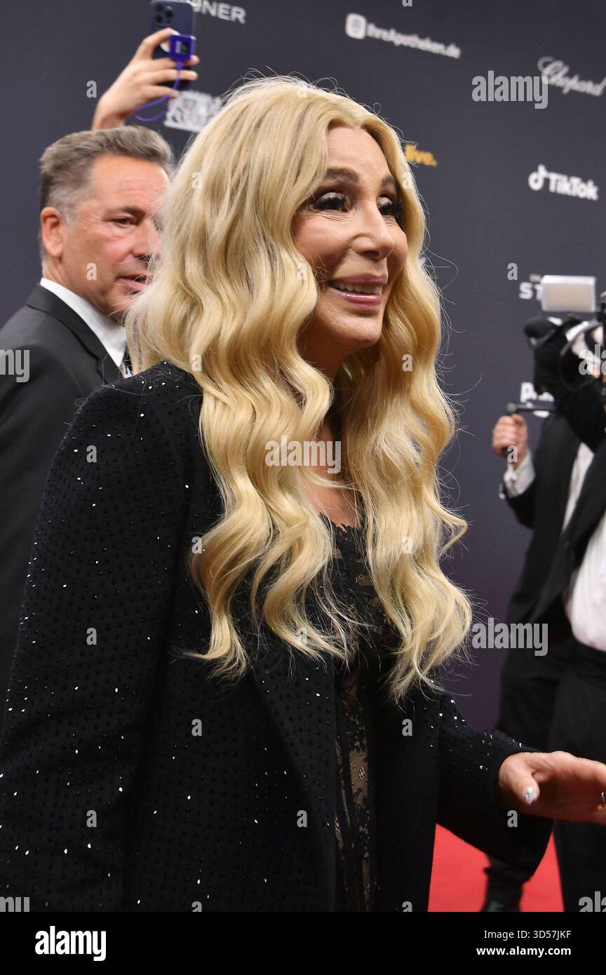 Cher bei der 77. Bambi-Verleihung 2025 nei den Bavaria Filmstudios. München, 13.11.2025 *** Cher ai Bambi Awards 77 2025 ai Bavaria Filmstudios Monaco di Baviera, 13 11 2025 foto:XB.xInsingerx/xFuturexImagex bambi_5574 Foto Stock