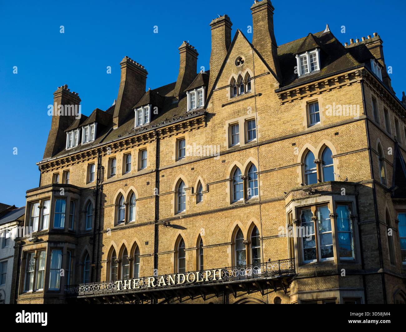 Randolph Hotel, Graduate Hotels, Victorian Gothic, Oxford, Oxfordshire, Inghilterra, Regno Unito, Gran Bretagna. Foto Stock