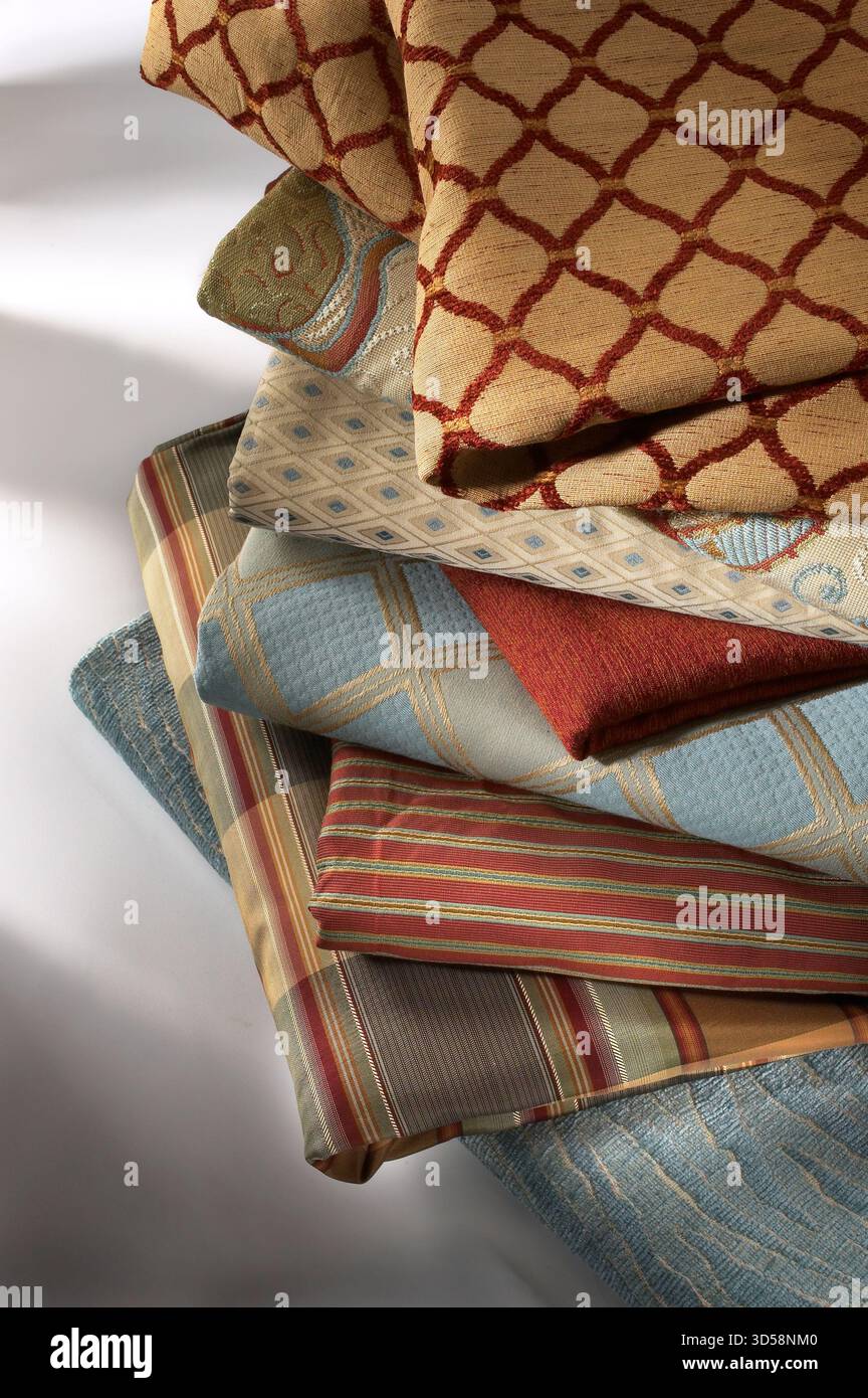 Pila di tessuti di alta qualità Foto Stock