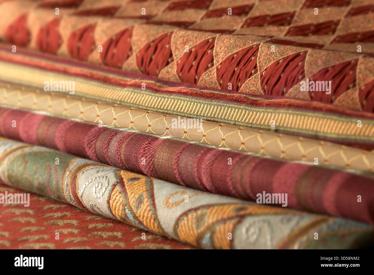 Pila di tessuti di alta qualità Foto Stock