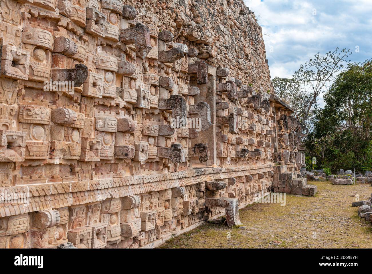 Rovine dell'ex città maya di Kabah, Yucatan, Messico Foto Stock