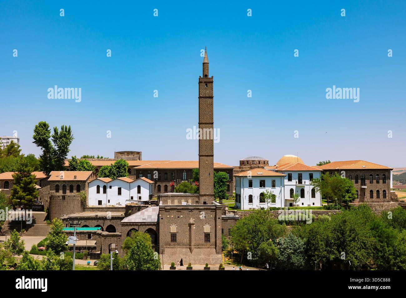 Museo Diyarbakir e Moschea Hazreti Suleyman. Visita la foto di sfondo di Diyarbakir. Foto Stock