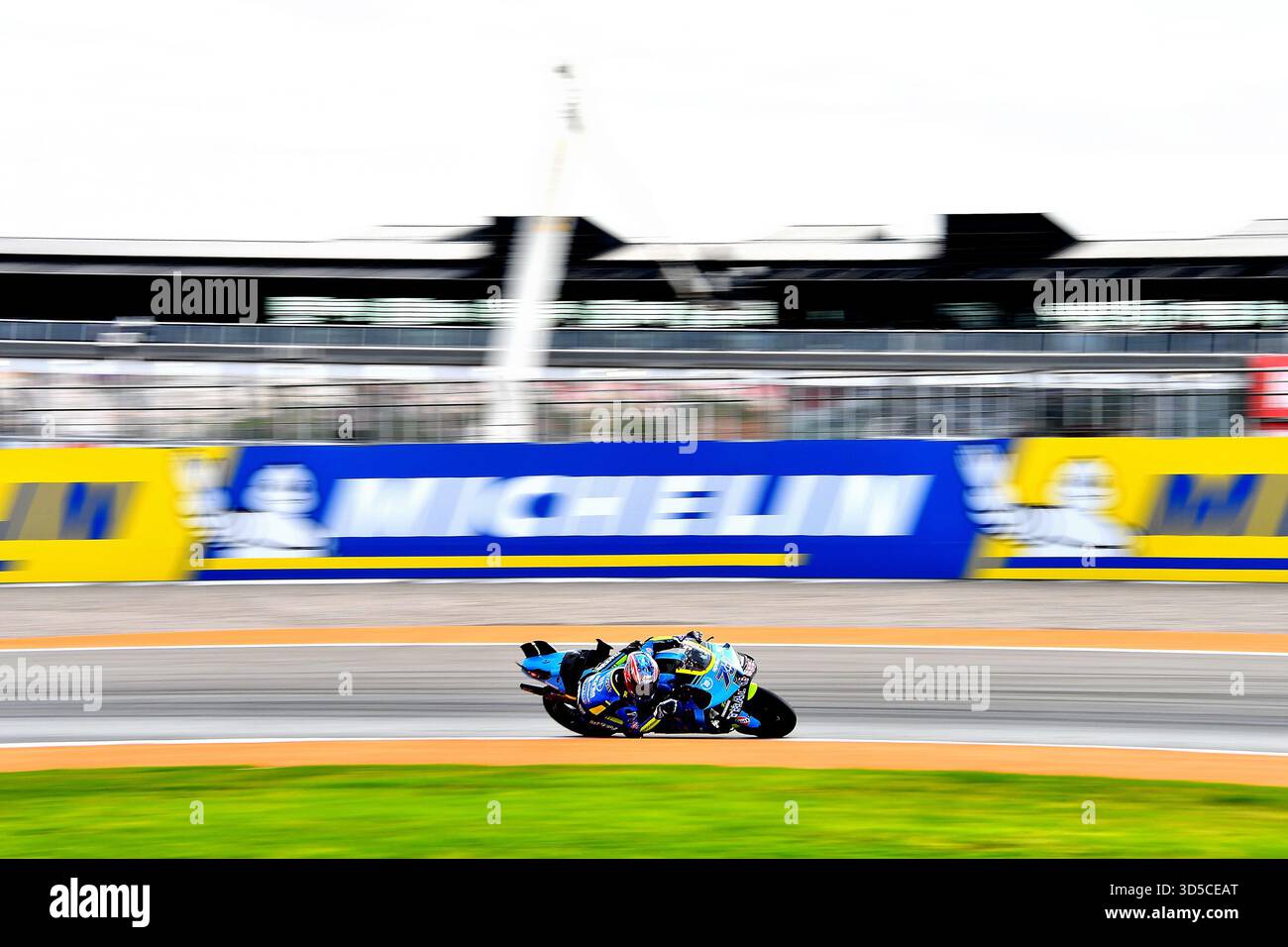 Pilota giapponese ai Ogura (Trackhpuse MotoGP Team) in azione durante le prove libere del venerdì di MotoGP, Gran Premio de la Comunitat Valenciana, Valencia, Spagna. (Crediti: Immagini Unicode/Alamy Live News) Foto Stock