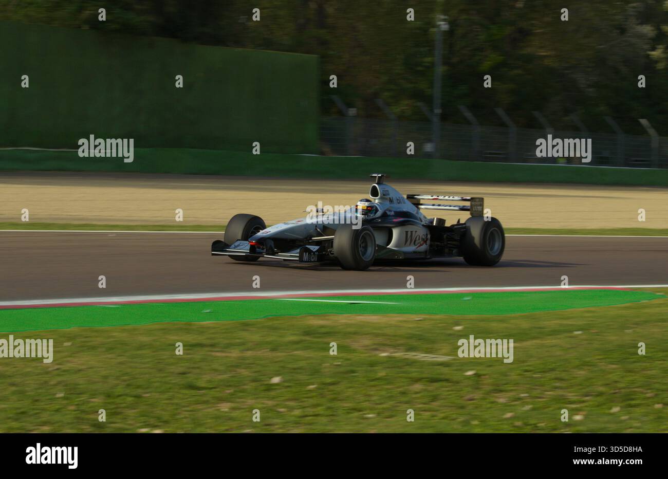 Storico Minardi Day 2025. Replica McLaren MP4/15 di Piergiorgio Rotter Foto Stock