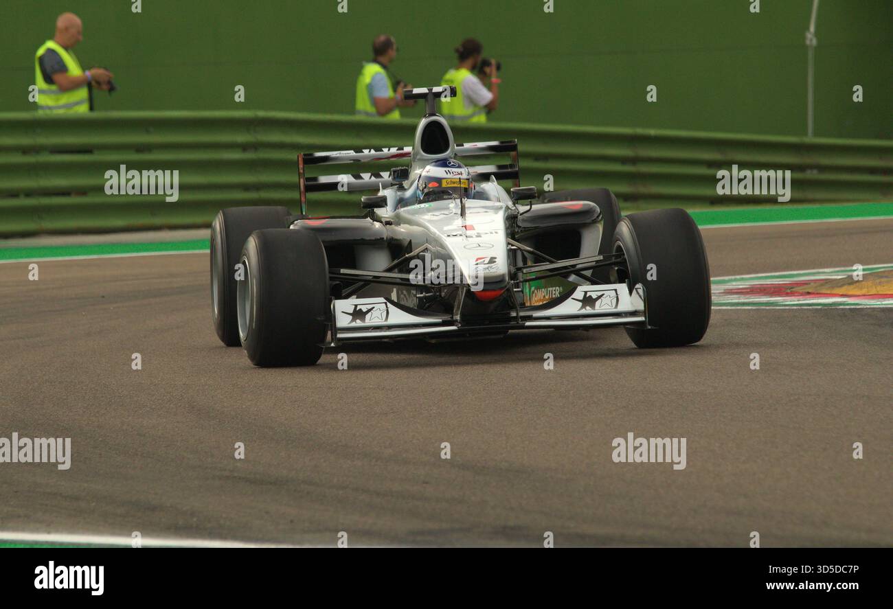 Storico Minardi Day 2025. Replica McLaren MP4/15 di Piergiorgio Rotter Foto Stock