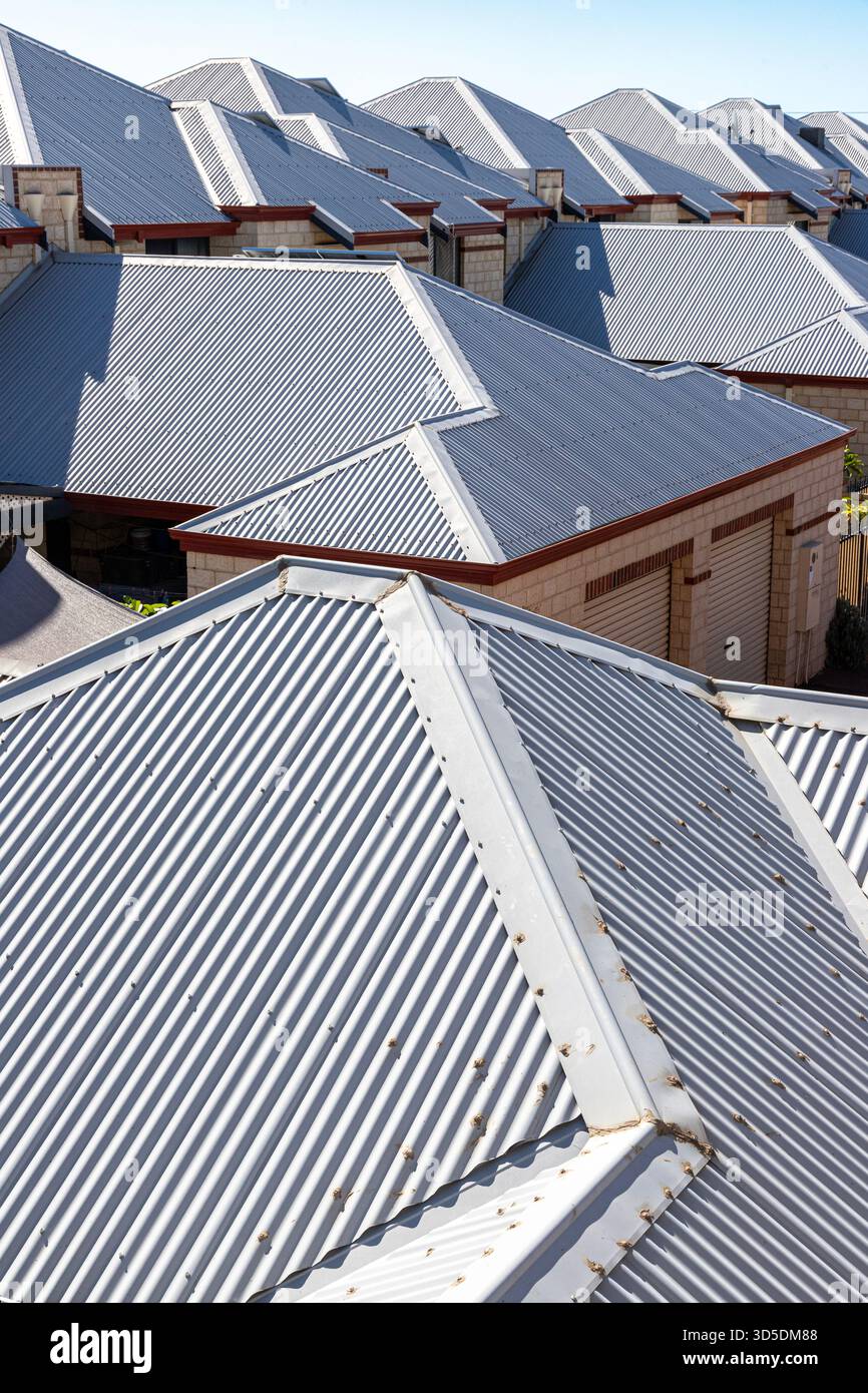 Tipico tetto in ferro ondulato sulle case di Fremantle, Perth, Australia Occidentale, WA, Australia Foto Stock