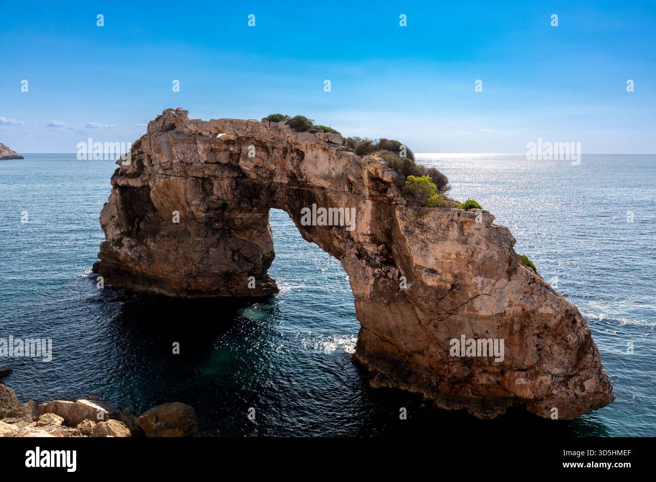 Arco naturale es Pontas vicino a Santanyi, isola di Maiorca, Spagna Foto Stock
