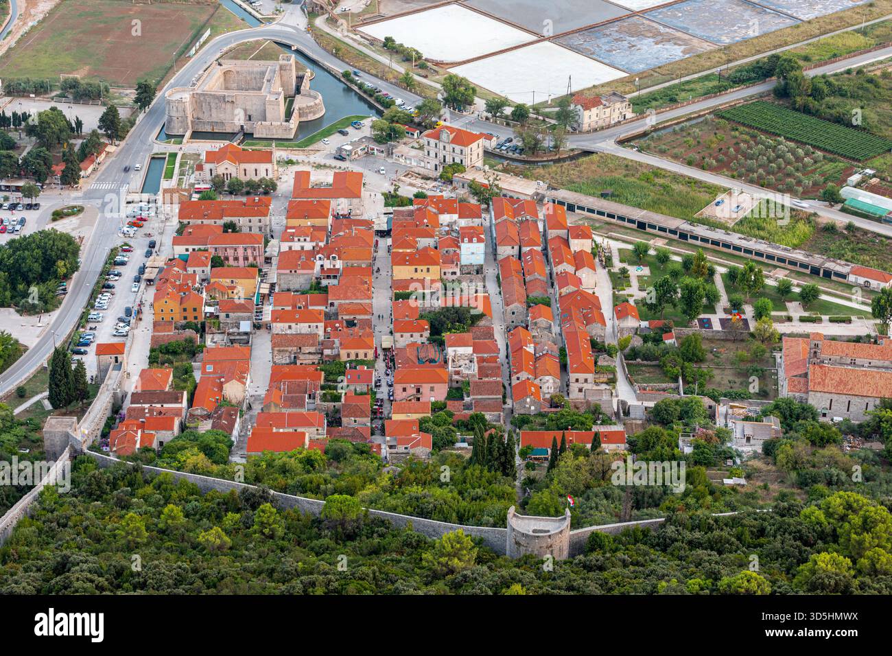 Città vecchia di Ston dall'alto Foto Stock