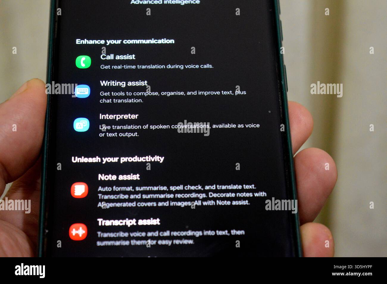 Cairo, Egitto, 10 novembre 2025: Advanced Intelligence Galaxy ai One UI 8,0, aggiornamento software Samsung per telefoni cellulari Samsung Flagship, con securit Foto Stock