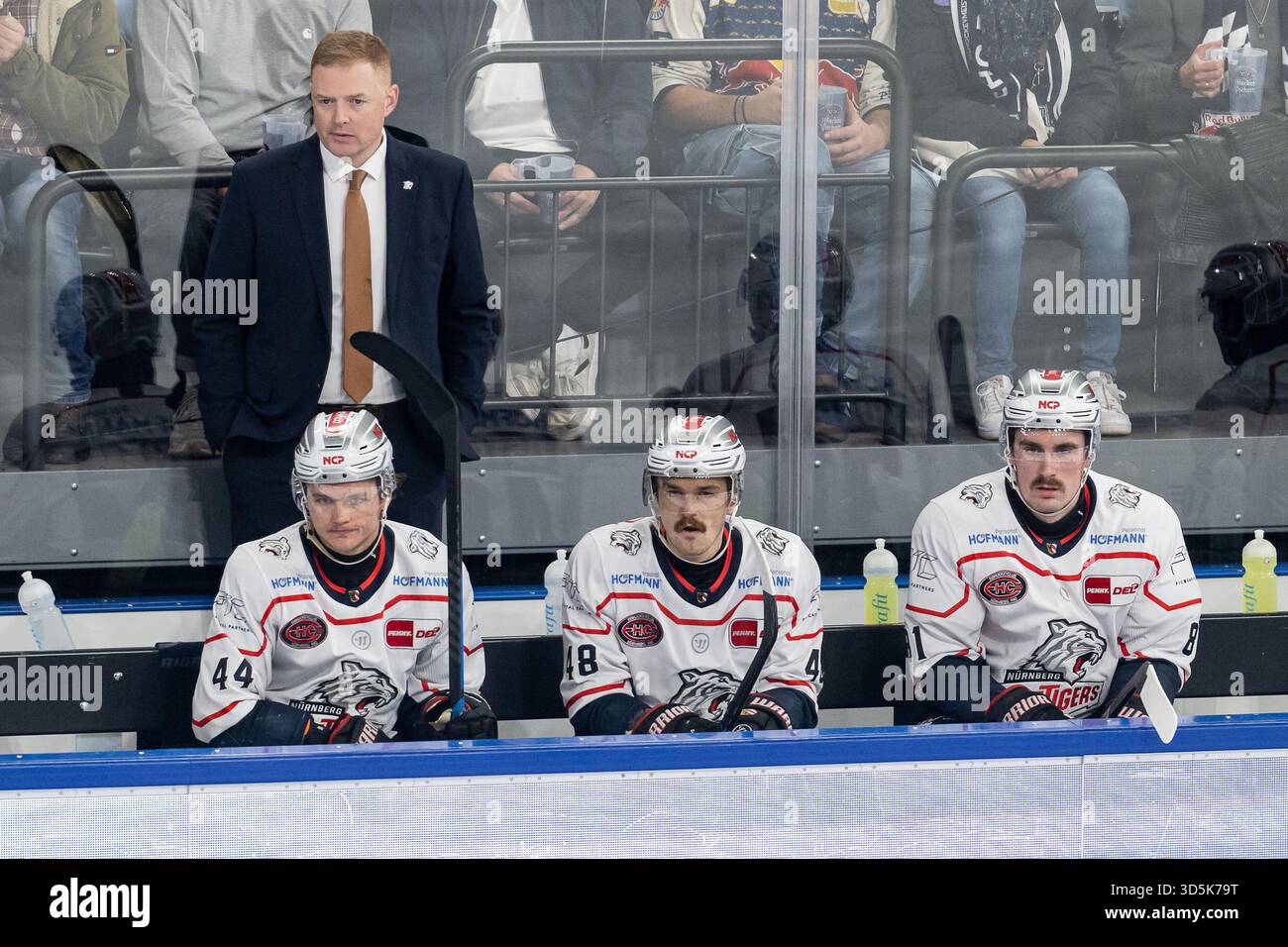 Mitch OKeefe (Head Coach, Nuremberg Ice Tigers) GER, EHC Red Bull Munich vs. Norimberga Ice Tigers, Ice Hockey, DEL, 19th Matchday, Season 2025/2026, 16.11.2025. foto: Eibner Press Photo/Heike Feiner Foto Stock