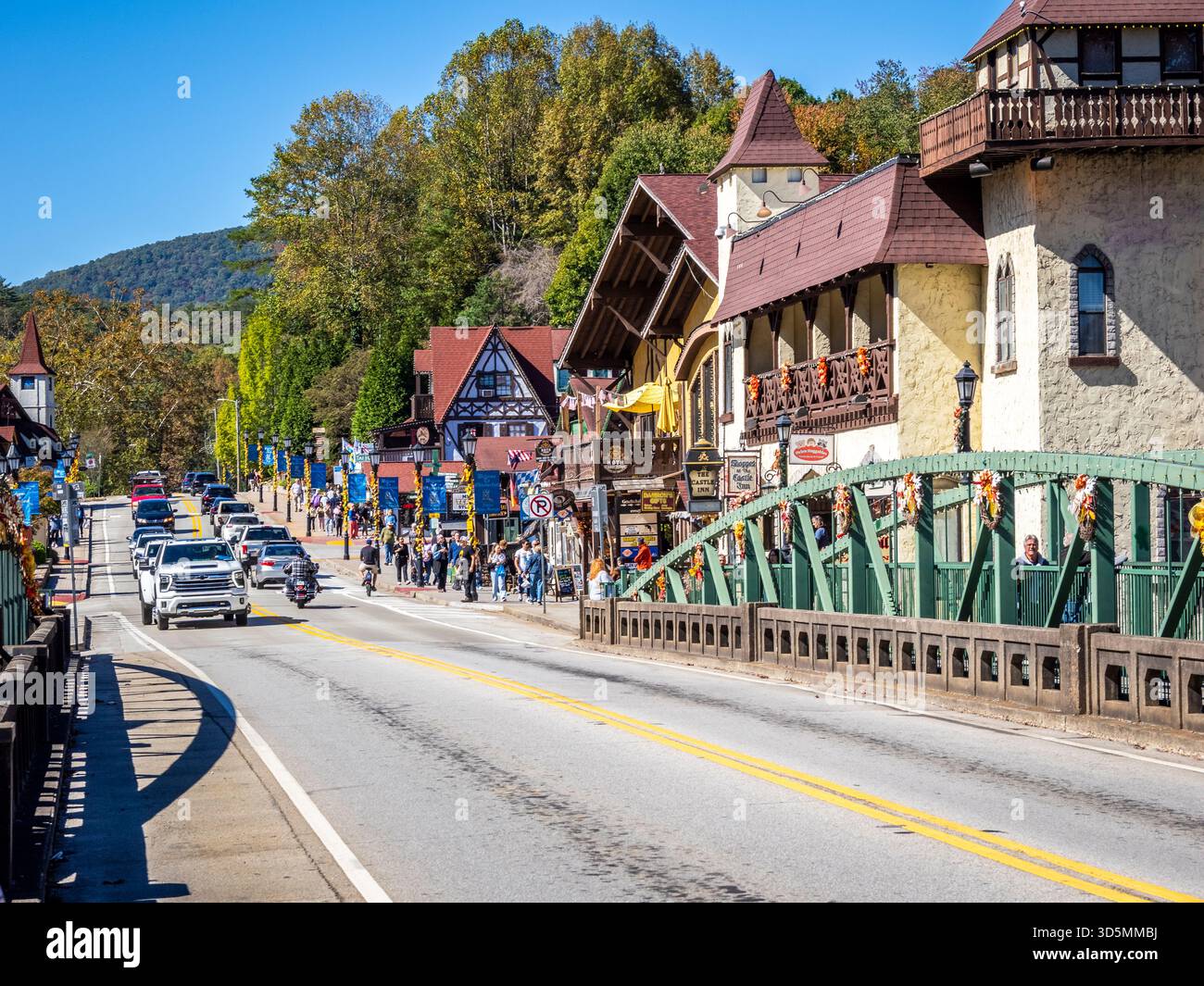 La città di Helen Georga è la replica di una città alpina bavarese sulle montagne nordorientali della Georgia, Stati Uniti Foto Stock