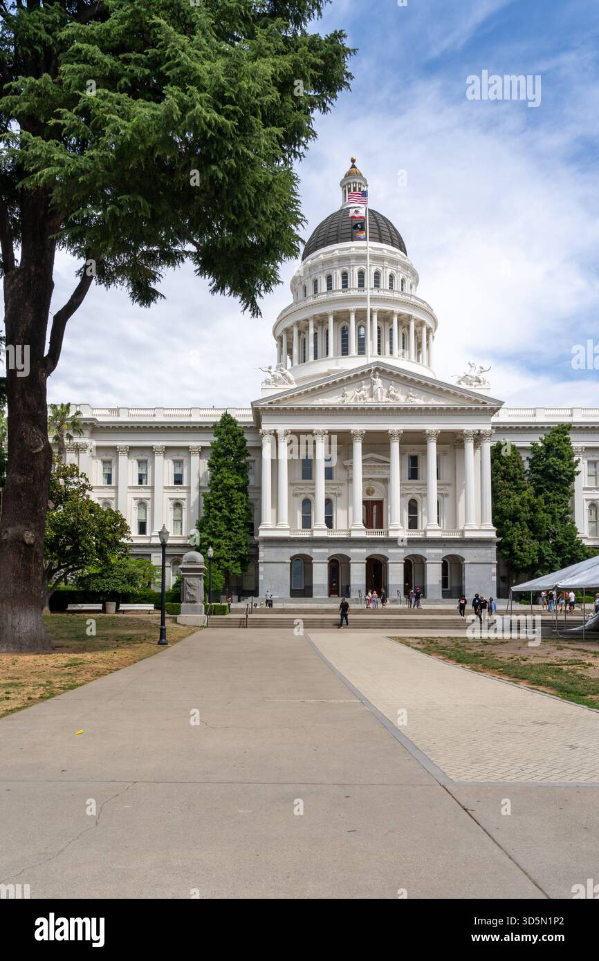 Persone che visitano il Campidoglio della California a Sacramento, California, Stati Uniti Foto Stock