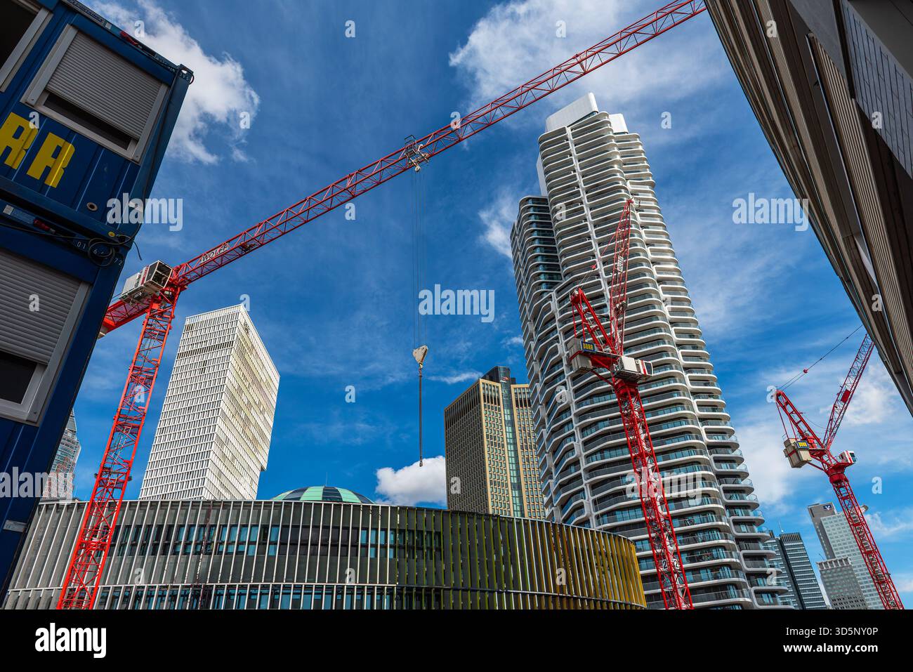 Grattacielo Grand Tower nel quartiere Gallus di Francoforte, Germania Foto Stock