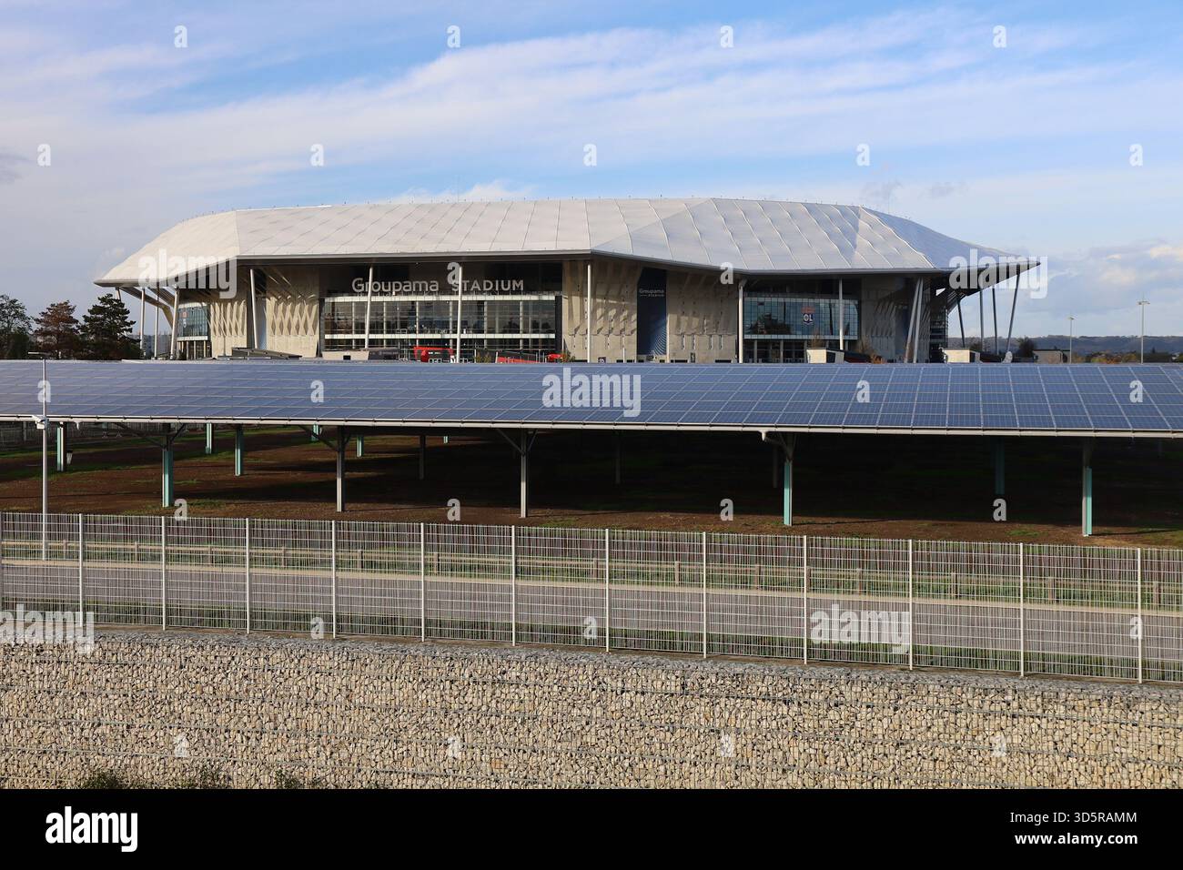 Groupama Stadium, sede della squadra di calcio Olympique Lyonnais, stadio di calcio, vista esterna, Meyzieu, dipartimento di Rhône, Francia Foto Stock