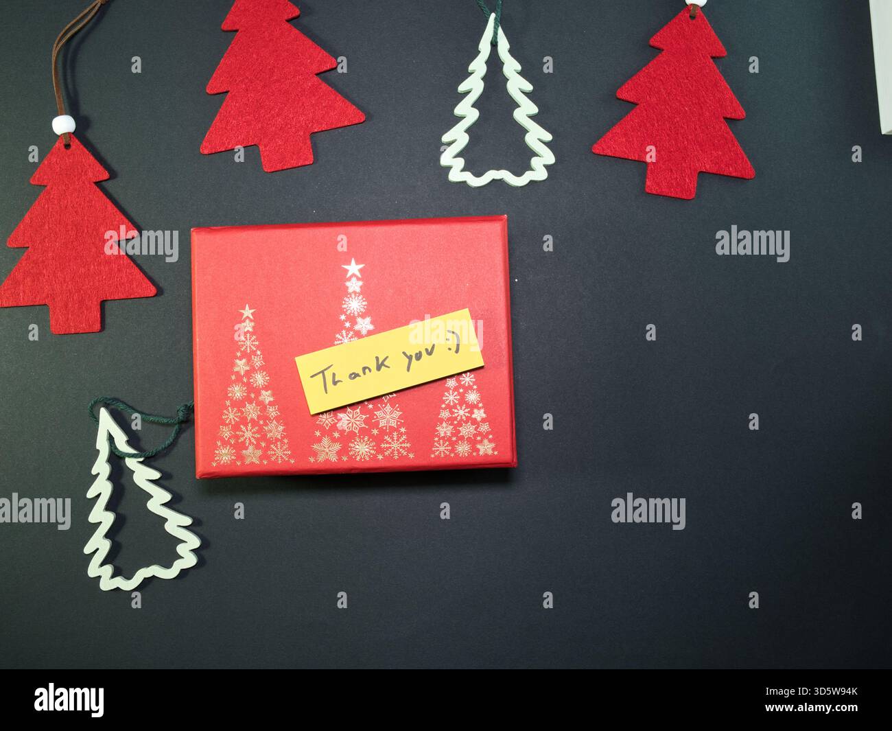 Fustellenshop – Set Di 4 Fustelle Con Scritte: Merry Christmas, Happy Birthday, Anniversary, Happy Newyear, Dimensioni Varie - 2