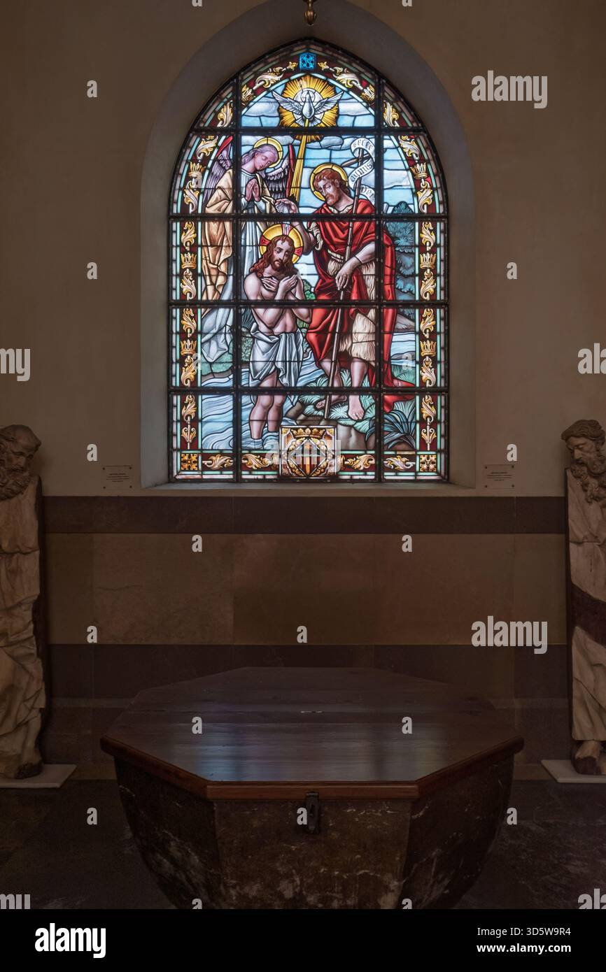 Co-Cattedrale di Santa María o Chiesa di Santa María la Mayor, gotico valenciano e tempio neogotico, Castellón de la Plana, Spagna, Europa. Foto Stock