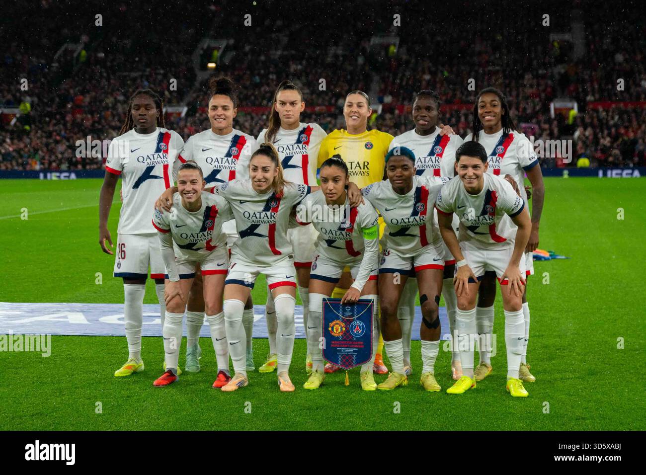 Old Trafford PSG team phor prima della UWCL tra manchester United e PSG all'Old Trafford Manchester England (Clare Overfield / SPP) Foto Stock