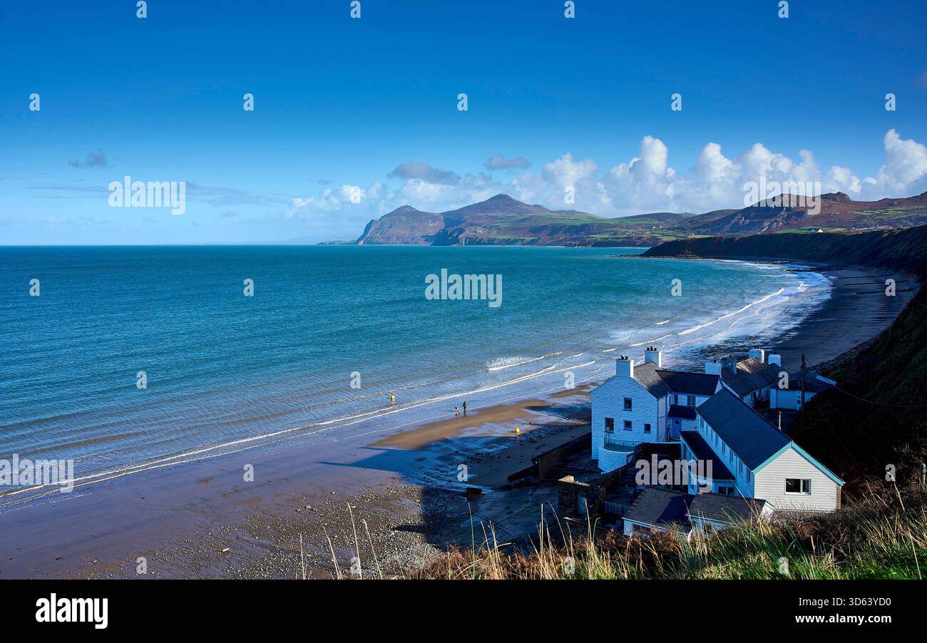 Guardando lungo la costa a Morfa Nefyn, Galles Foto Stock