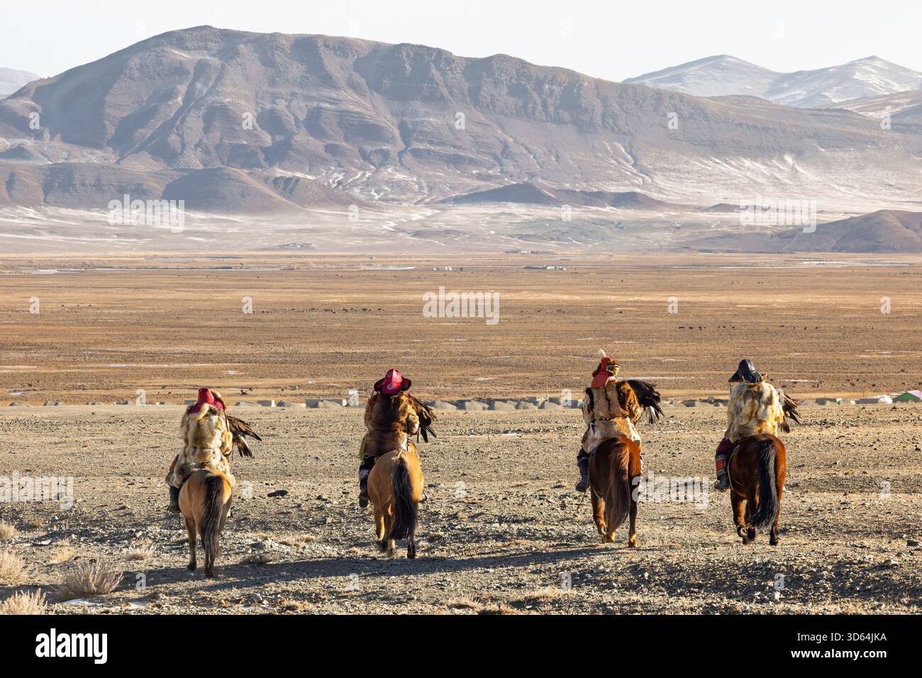 Eagle Hunter a cavallo Foto Stock