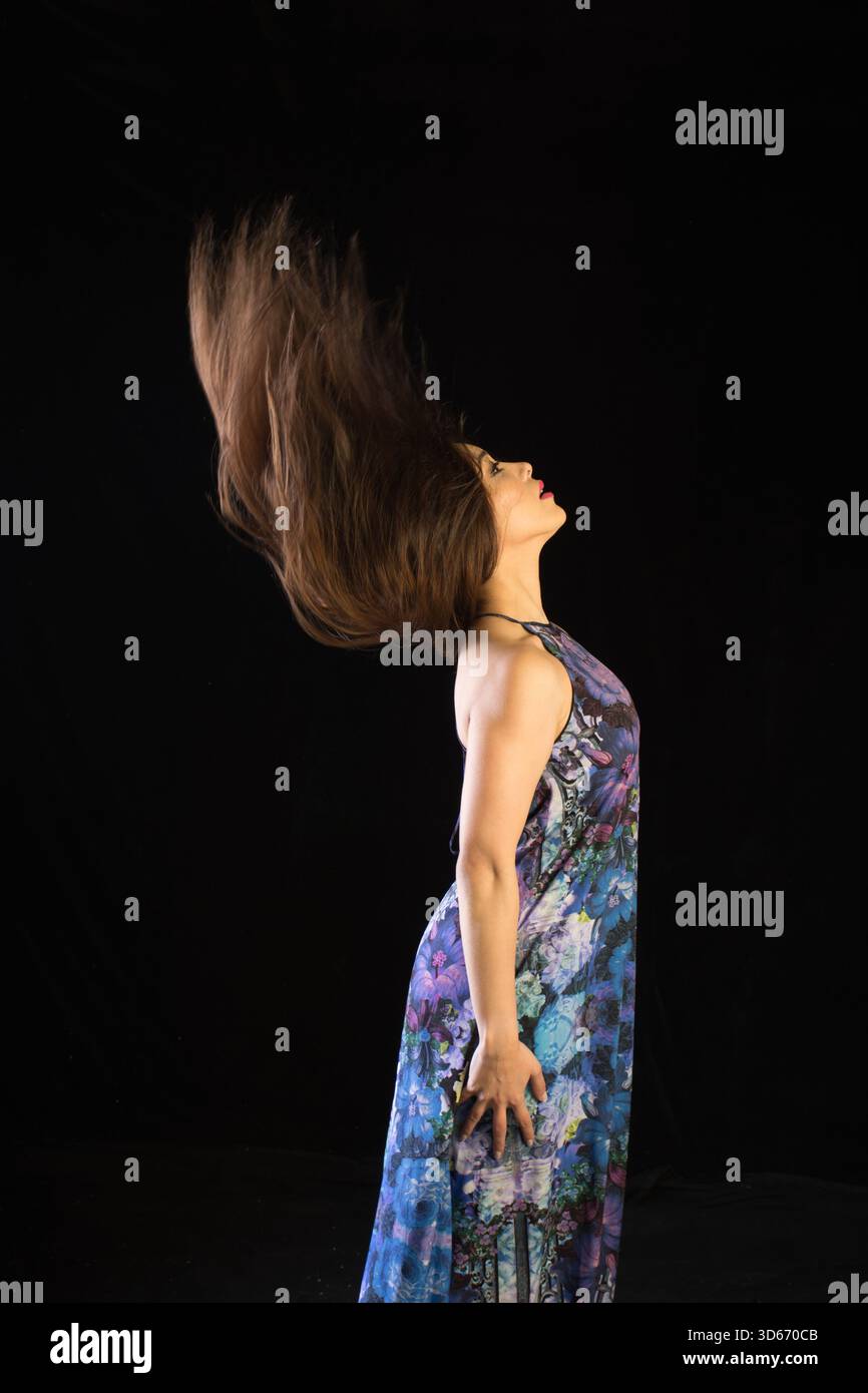 Donna in abiti estivi Foto Stock