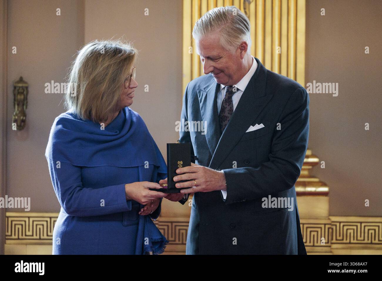 Bruxelles, Belgio. 18 novembre 2025. Catherine De bolle e re Filippo - Filip del Belgio nella foto durante un ricevimento reale per le persone che sono state concesse con la grazia della nobiltà, martedì 18 novembre 2025, al Palazzo reale di Bruxelles. BELGA FOTO NICOLAS MAETERLINCK credito: Belga News Agency/Alamy Live News Foto Stock