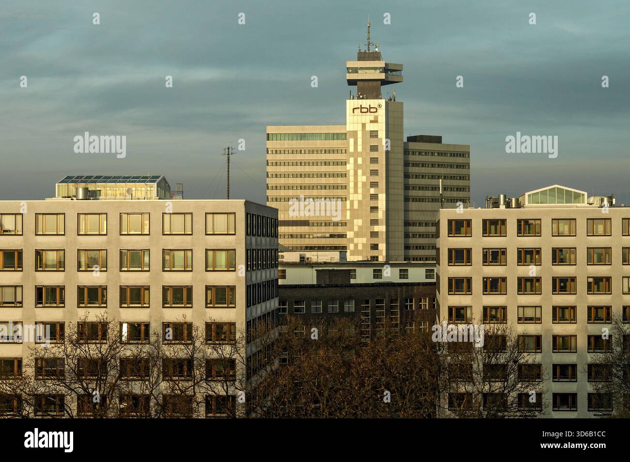 RBB Broadcasting Center, Berlin-Brandenburg radio, TV, Television Center in Morning Light, Berlino, Germania Foto Stock