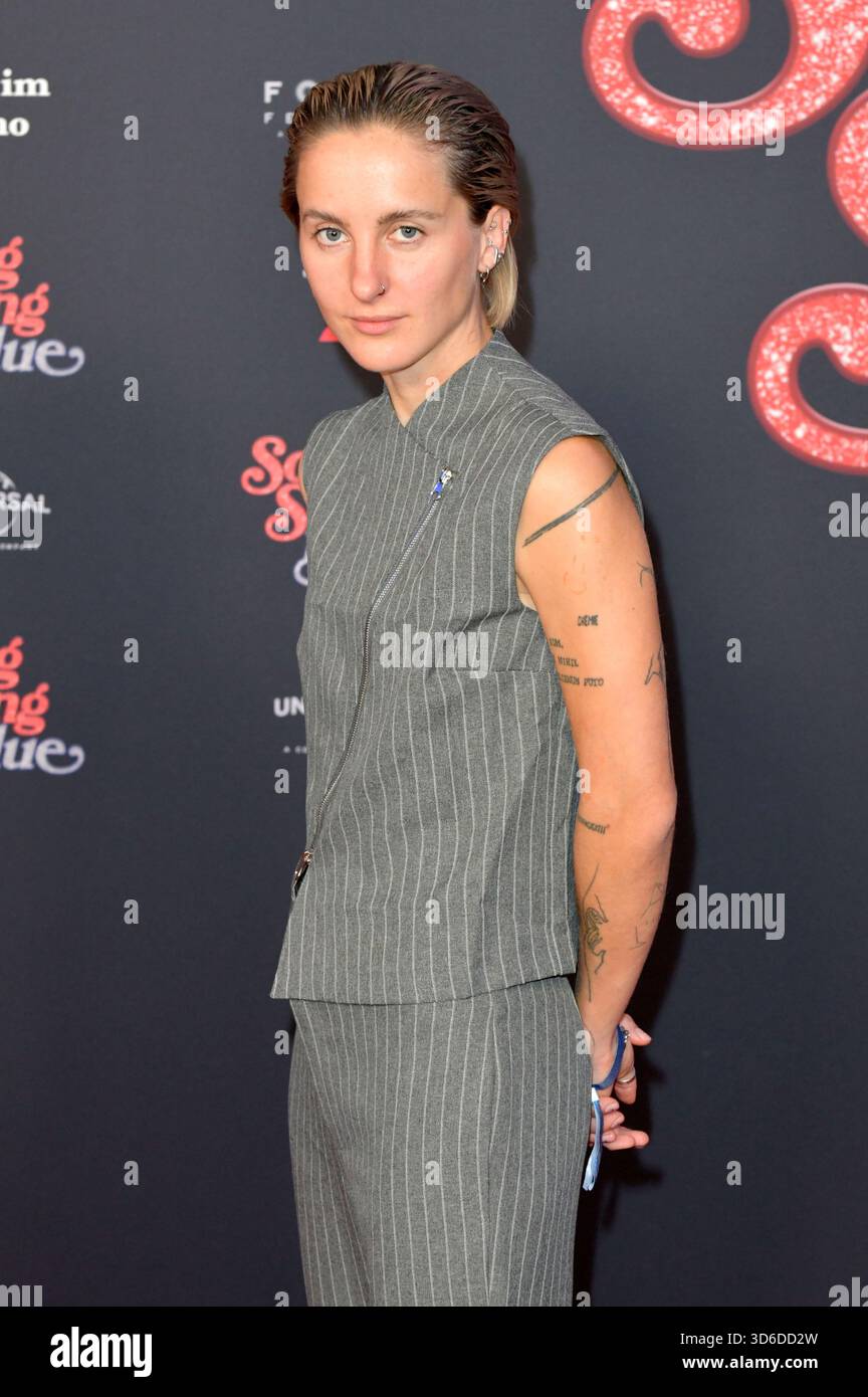 Alexa Grassmann bei der Europapremiere des Kinofilms 'Song Sung Blue' im Zoo Palast. Berlino, 19.11.2025 Foto Stock