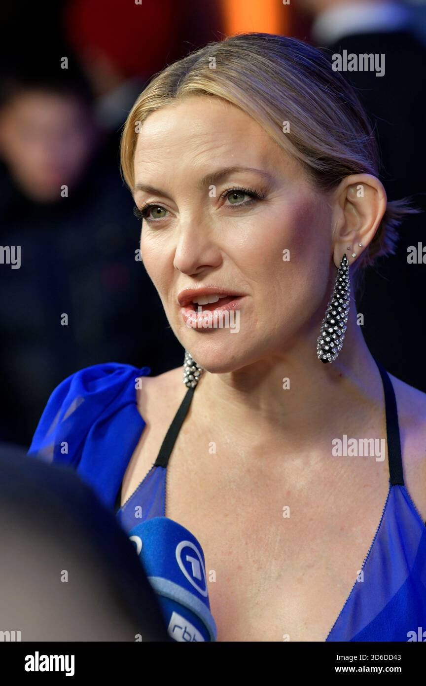 Kate Hudson bei der Europapremiere des Kinofilms 'Song Sung Blue' im Zoo Palast. Berlino, 19.11.2025 Foto Stock