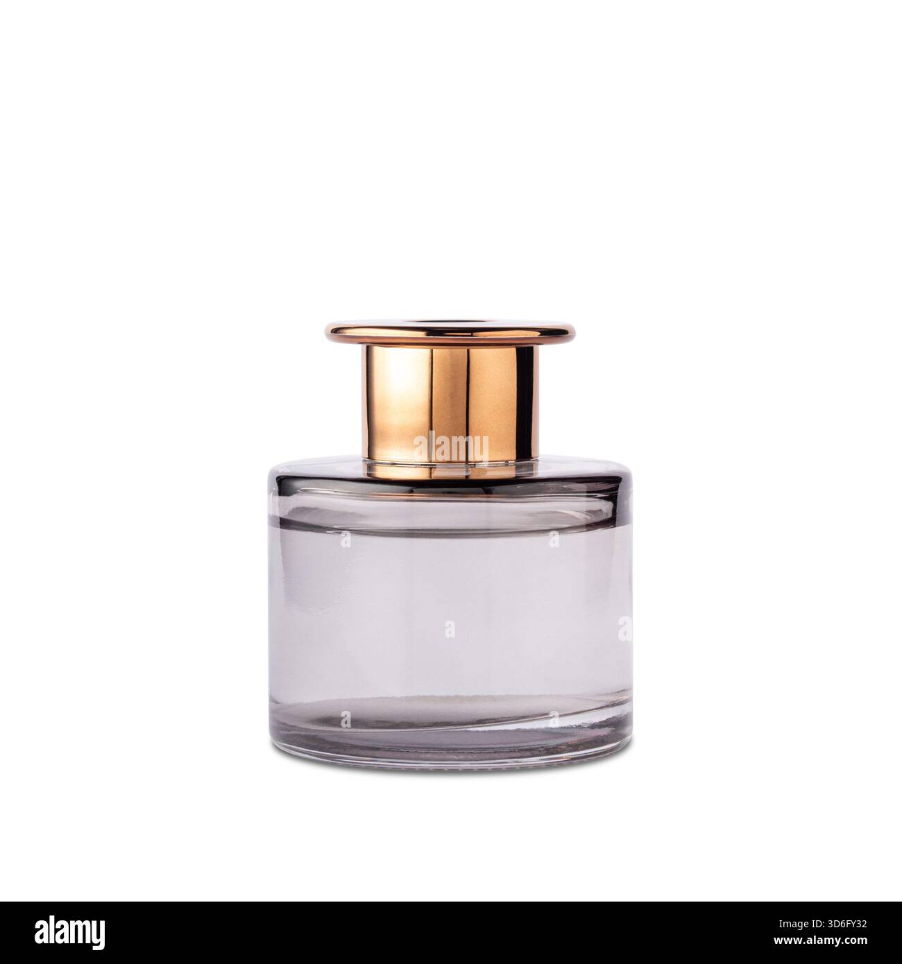 Deodorante per ambienti di canne aromatiche isolato su sfondo bianco. Foto Stock
