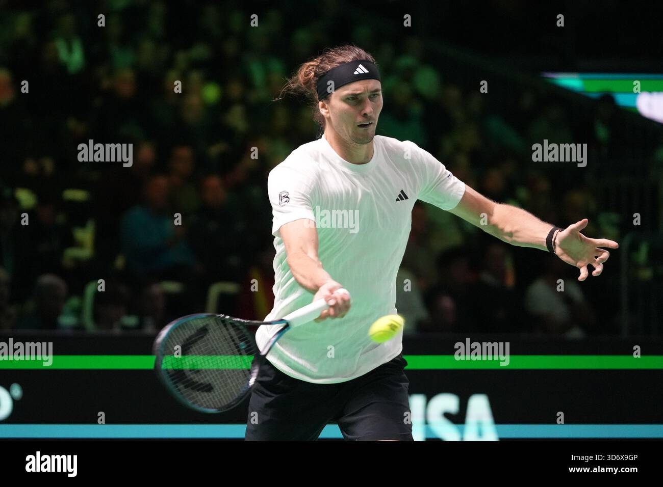 Bologna, Bretagne, Italia. 22 novembre 2025. Alexander Zverev di Germania durante la Coppa Davis 2025, Final 8, evento Tennis il 22 novembre 2025 a Bologna, Italia - foto Laurent Lairys (Credit Image: © Laurent Lairys/ZUMA Press Wire) SOLO USO EDITORIALE! Non per USO commerciale! Foto Stock