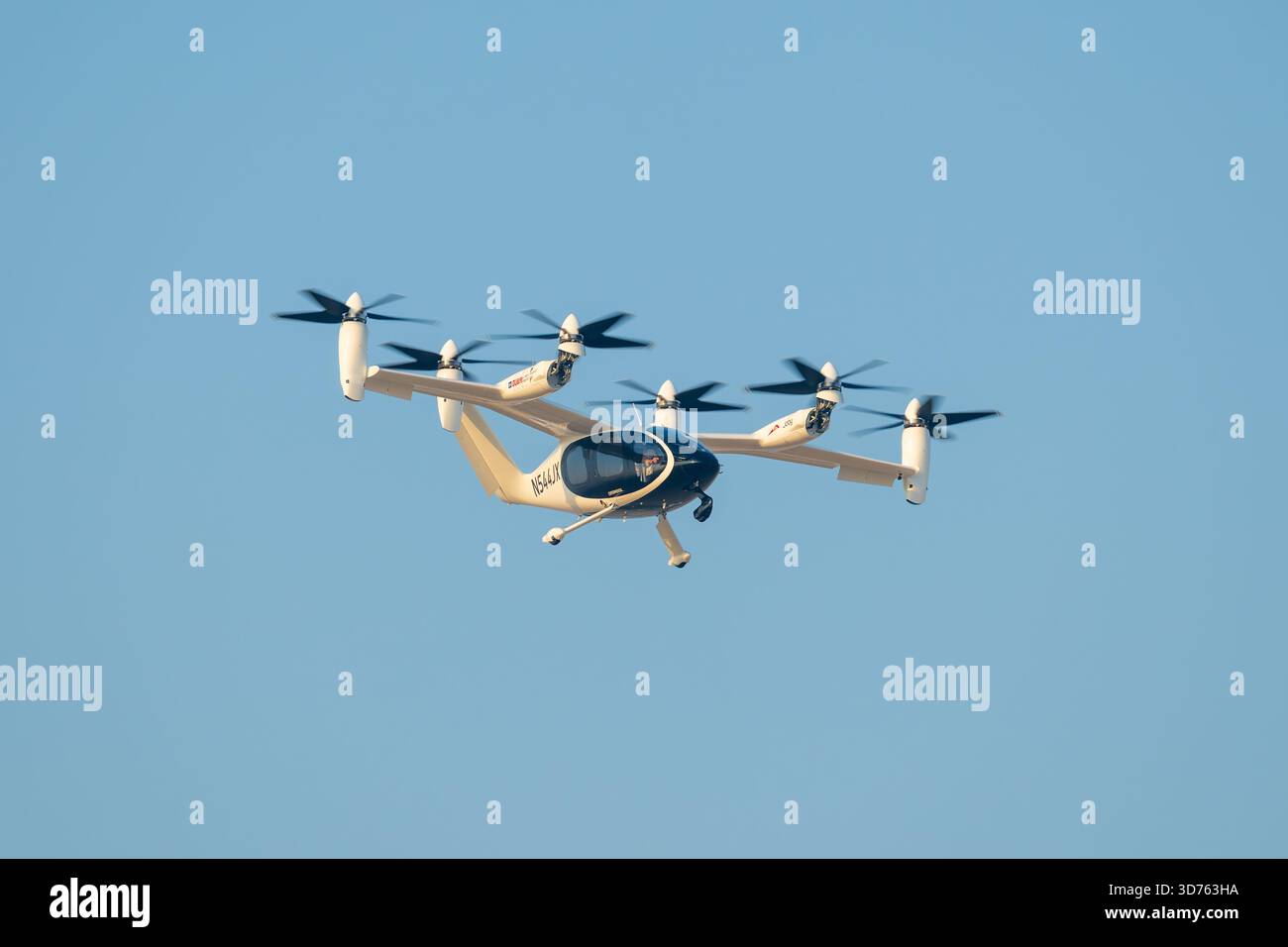 Joby Aviation Urban Air Mobility aereo elettrico passeggeri in volo, Dubai Airshow, Emirati Arabi Uniti Foto Stock