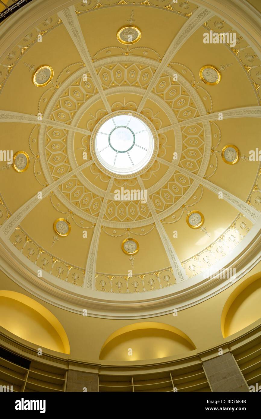 Il soffitto a cupola della General Register House di Edimburgo, Scozia Foto Stock