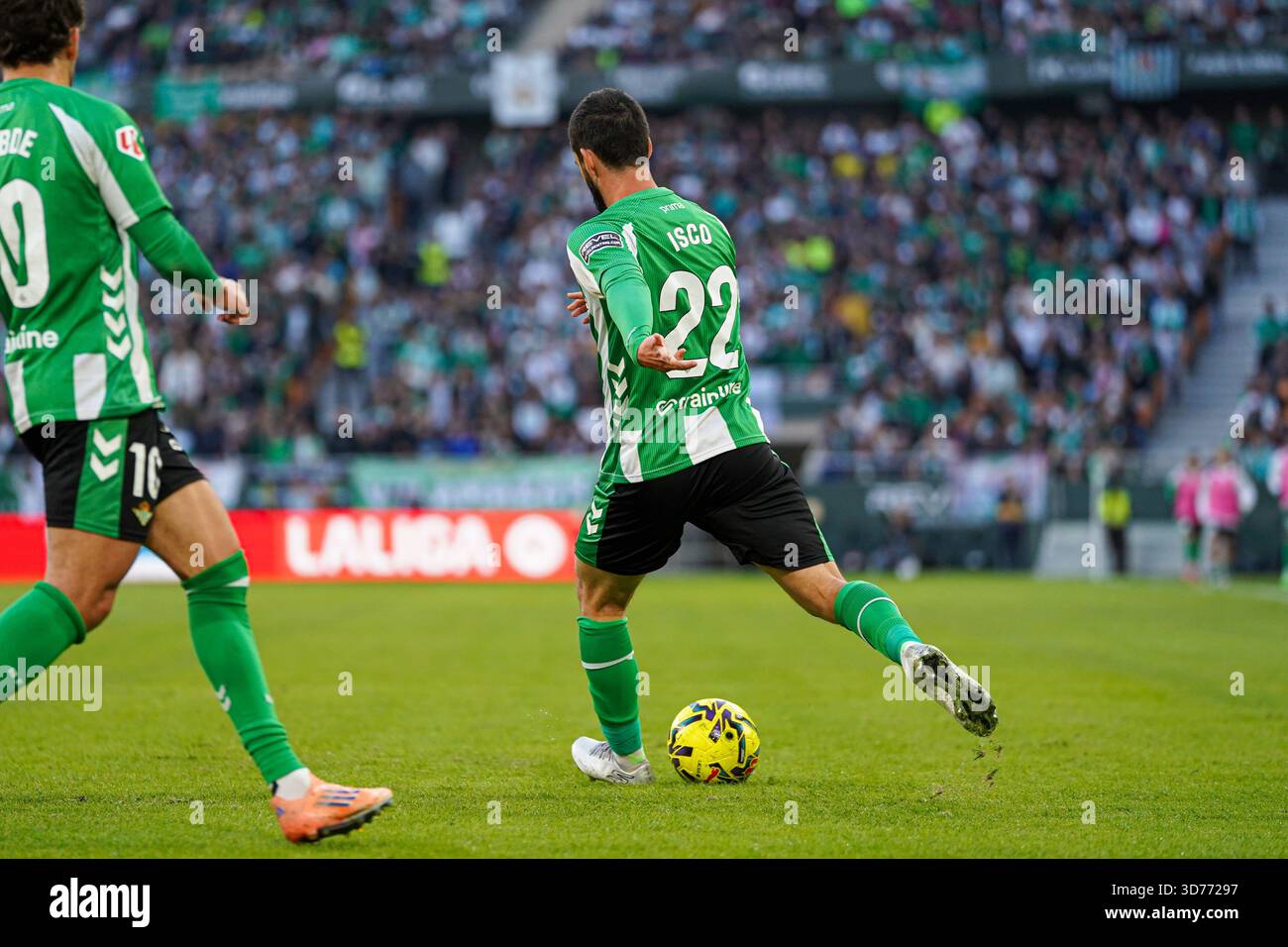 Siviglia, Spagna. 23 novembre 2025. ISCO Alarcon (Real Betis) durante la partita di LaLiga tra Real Betis e Girona FC, allo stadio la Cartuja. Foto Stock