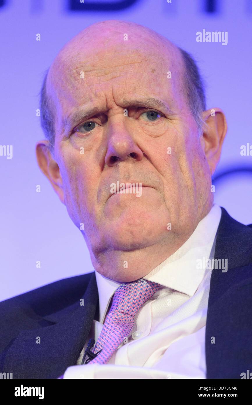 Londra, Regno Unito. 24 novembre 2025. 24/11/2025. Londra, Regno Unito Rupert Soames, uomo d'affari britannico ed ex CEO di Serco Group partecipa alla conferenza Confederation of British Industry (CBI), tenutasi presso il Queen Elizabeth II Conference Centre. Credito fotografico: Ray Tang credito: Raymond Tang/Alamy Live News Foto Stock