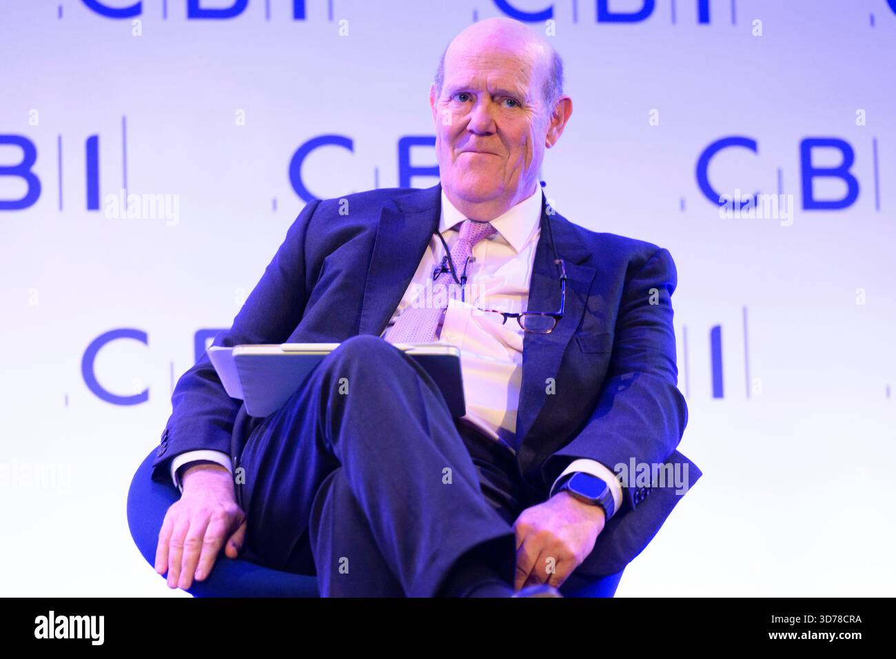 Londra, Regno Unito. 24 novembre 2025. 24/11/2025. Londra, Regno Unito Rupert Soames, uomo d'affari britannico ed ex CEO di Serco Group partecipa alla conferenza Confederation of British Industry (CBI), tenutasi presso il Queen Elizabeth II Conference Centre. Credito fotografico: Ray Tang credito: Raymond Tang/Alamy Live News Foto Stock