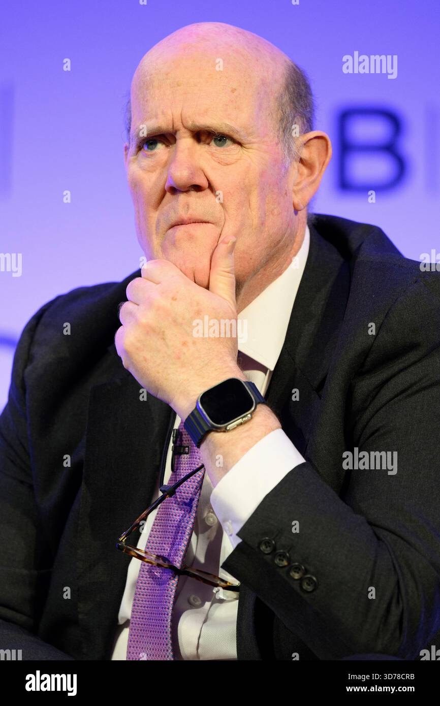 Londra, Regno Unito. 24 novembre 2025. 24/11/2025. Londra, Regno Unito Rupert Soames, uomo d'affari britannico ed ex CEO di Serco Group partecipa alla conferenza Confederation of British Industry (CBI), tenutasi presso il Queen Elizabeth II Conference Centre. Credito fotografico: Ray Tang credito: Raymond Tang/Alamy Live News Foto Stock