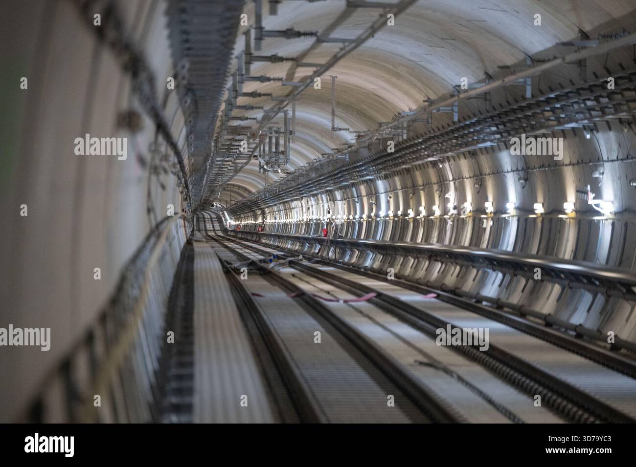 La Courneuve, Francia. 24 novembre 2025. Illustrazioni del cantiere della stazione della metropolitana la Courneuve Six Routes per il Grand Paris Express, a la Courneuve, il 24 novembre 2025. Foto di Raphael Lafargue/ABACAPRESS.COM credito: Abaca Press/Alamy Live News Foto Stock