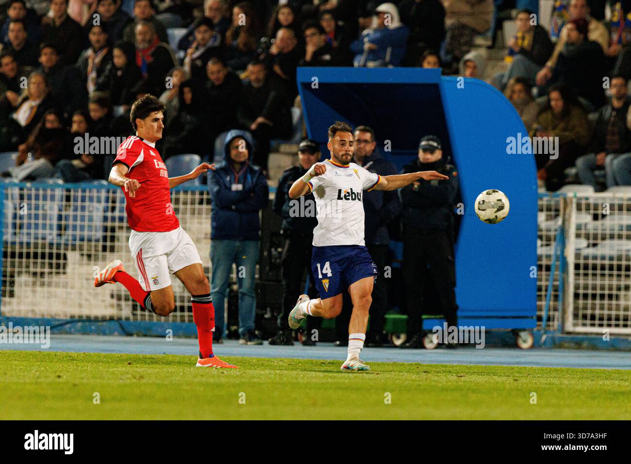 Antonio Silva e Joao Fernandes Joaozinho visti durante la partita TACA De Portugal tra squadre di Atletico CP e SL Benfica (Maciej Rogowski/Ball Raw IM Foto Stock