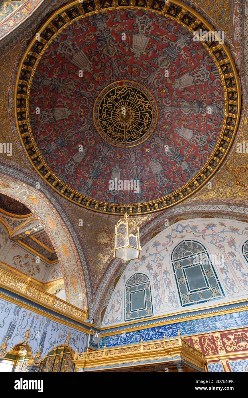 Sala Imperiale, Palazzo Topkapi, Istanbul, Turkiye Foto Stock