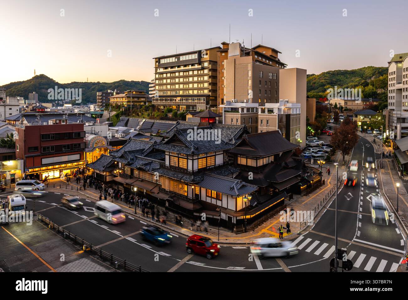 Scenario del bagno pubblico di Dogo Onsen situato a Matsuyama, prefettura di Ehime, Shikoku, Giappone. Foto Stock