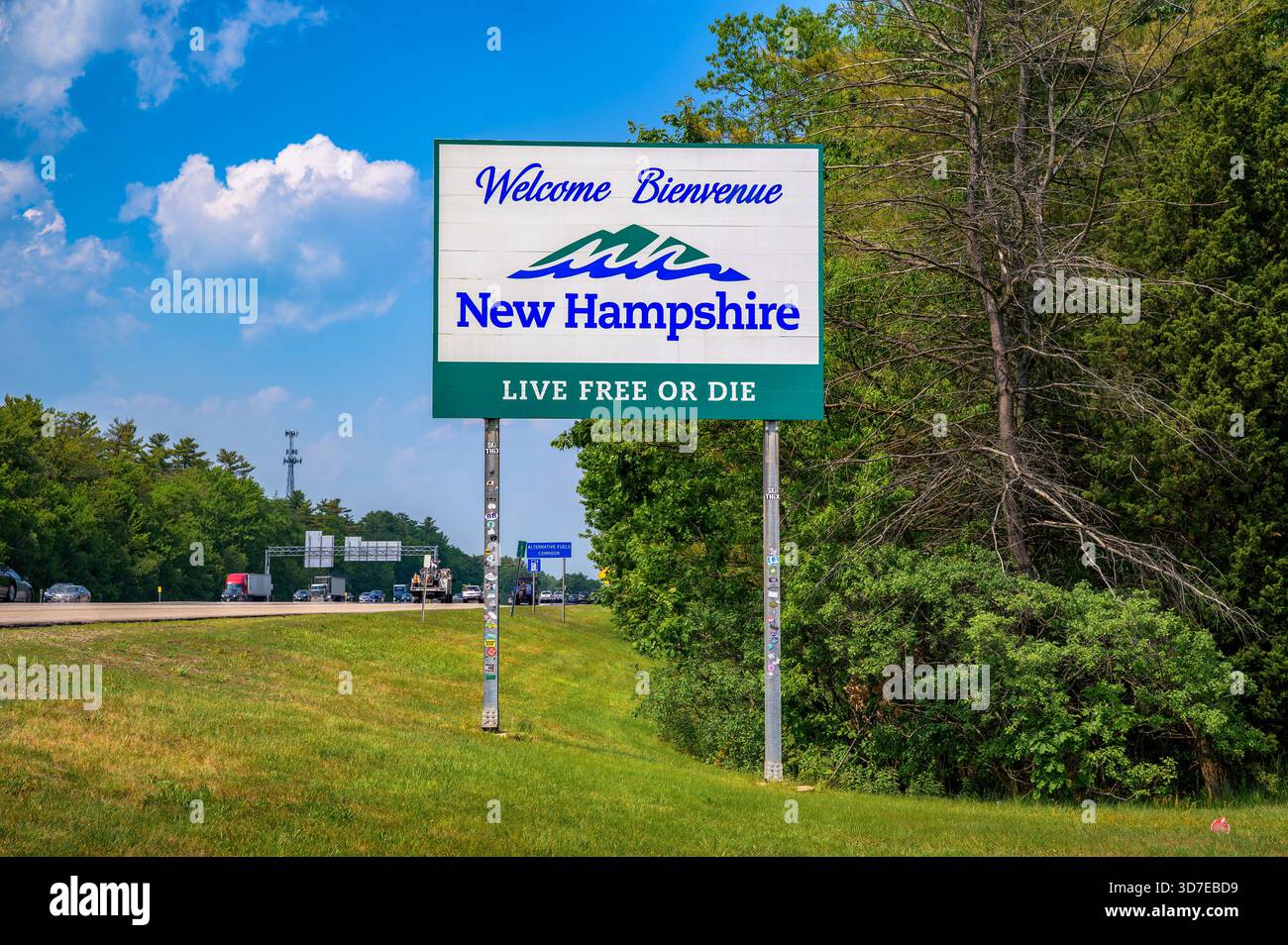 Cartello di benvenuto dell'autostrada per il New Hampshire lungo l'interstate i-95 Foto Stock