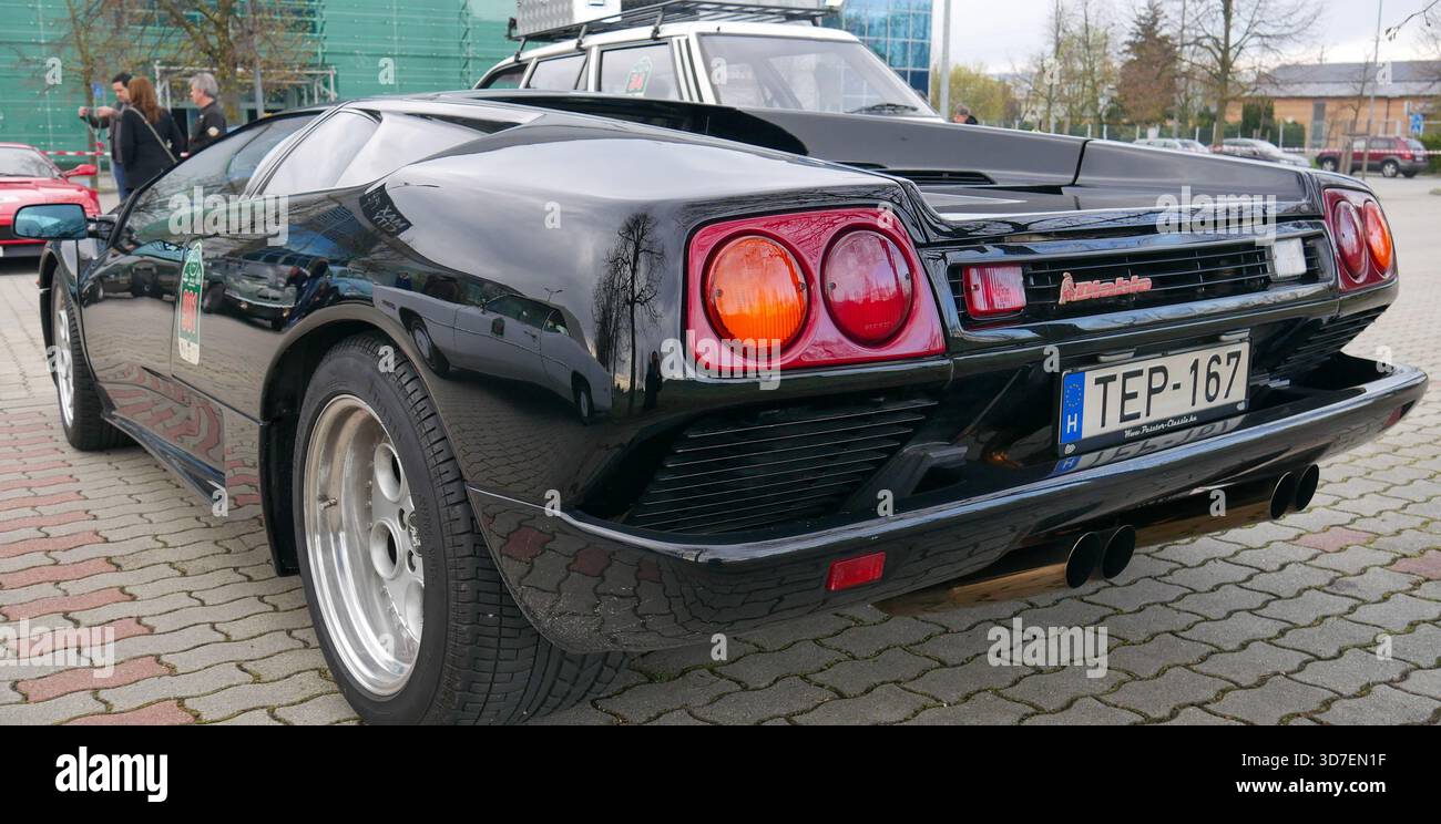 Lamborghini Diablo alla Hungaria Classic Race inizia a Törökbálint il 16 aprile 2023 Foto Stock