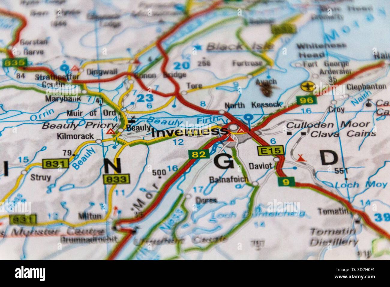 Inverness, Scozia, Regno Unito su una mappa stradale. Foto Stock