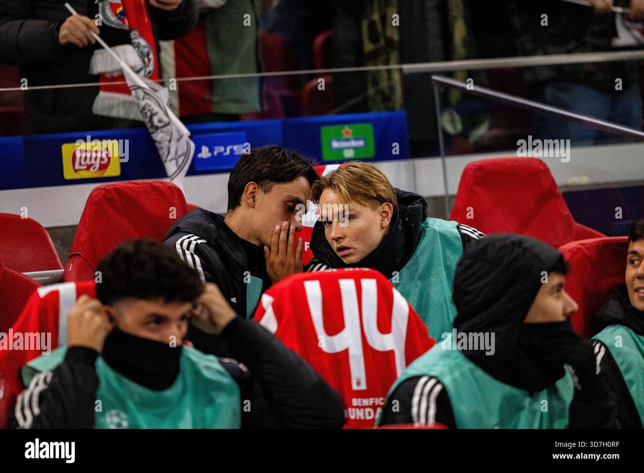 Andreas Schjelderup visto durante la fase di Champions League tra AFC Ajax e SL Benfica (Maciej Rogowski/Ball Raw Images) Foto Stock