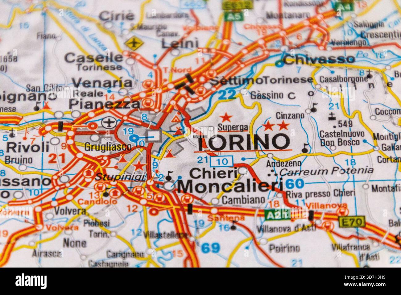 Torino (Torino), regione Piemonte, Italia su una mappa stradale. Foto Stock